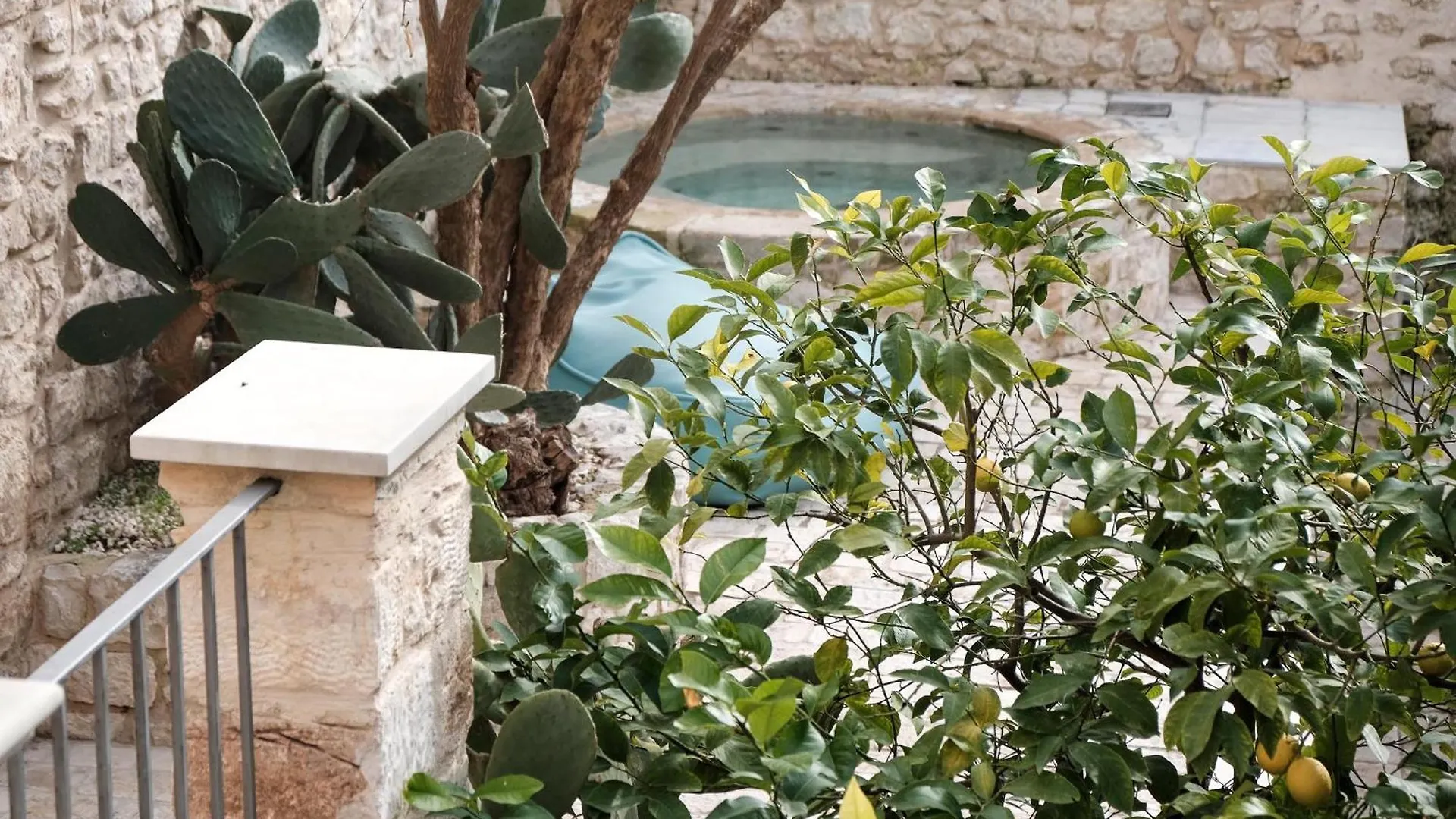 Anime A Sud - Residenza Hortus Villa Modica